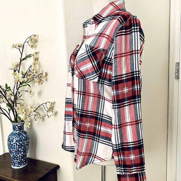 F-21 super soft red plaid button down top - New - Picture 10 of 15